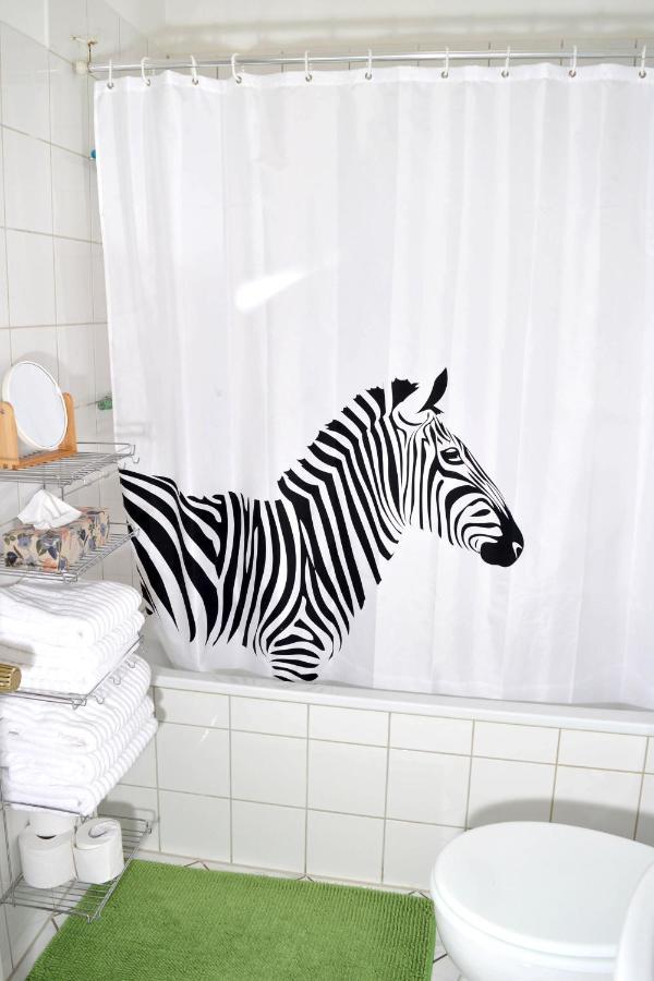 Epic Location Apartment Dusseldorf Bagian luar foto