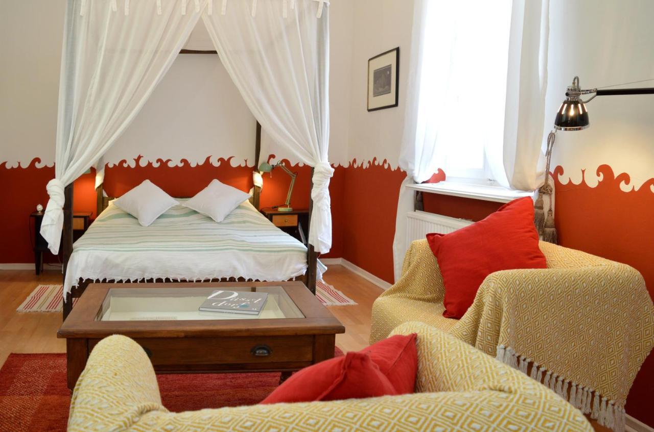 Epic Location Apartment Dusseldorf Bagian luar foto