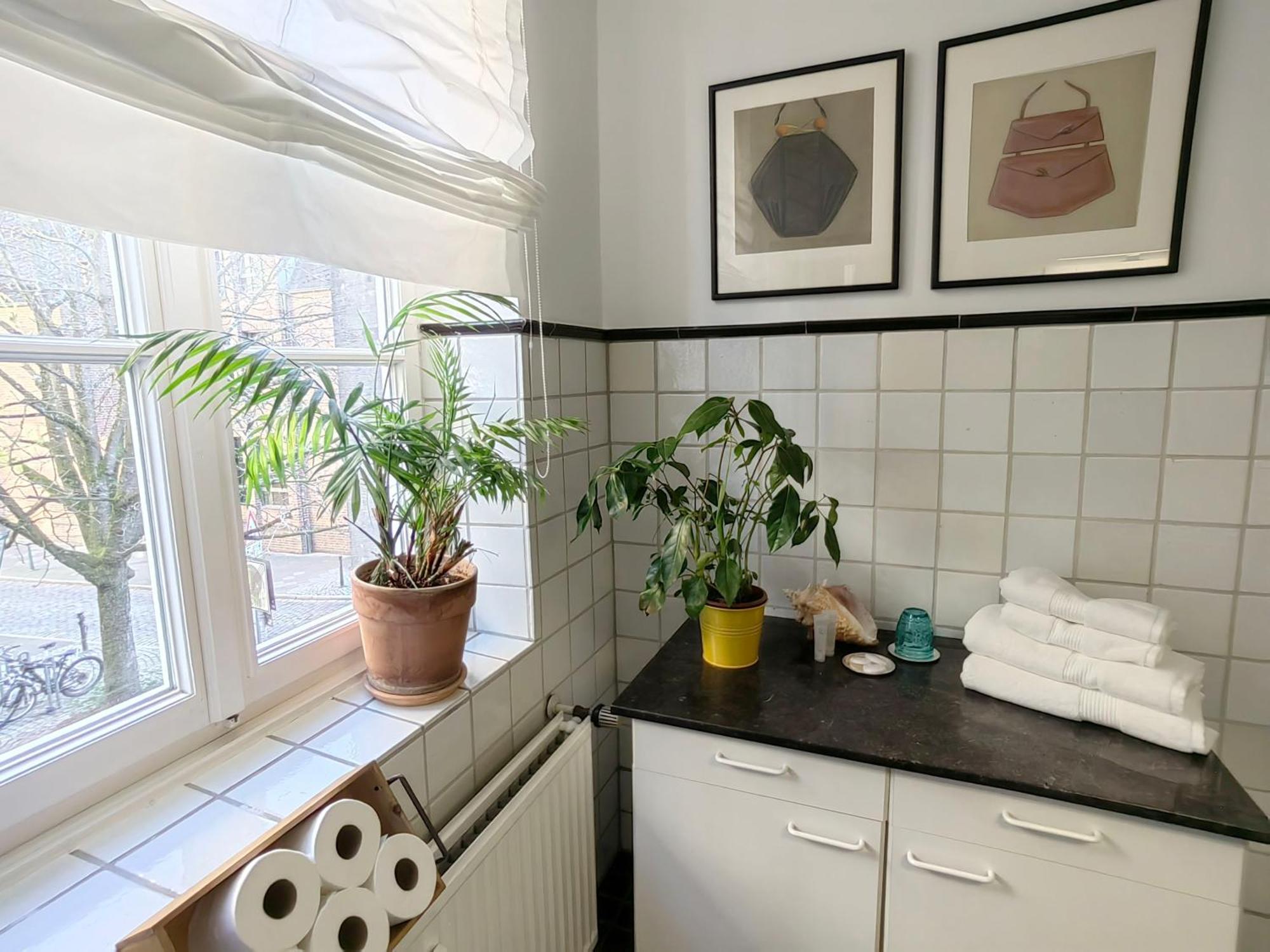 Epic Location Apartment Dusseldorf Bagian luar foto