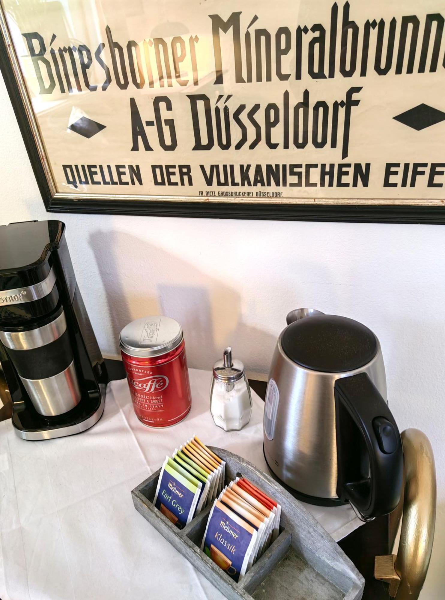 Epic Location Apartment Dusseldorf Bagian luar foto